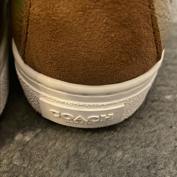 Coach Sneakers in Blue and Green with High-Top Design and Tropical Pattern - Picture 7 of 7